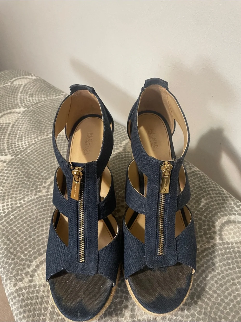 Michael Kors Navy Canvas Zip Front Espadrille Wedges. Size 8.5.